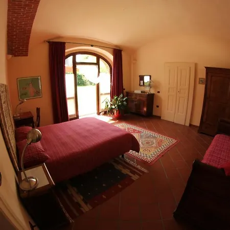 Cascina Moncrava Couette-café