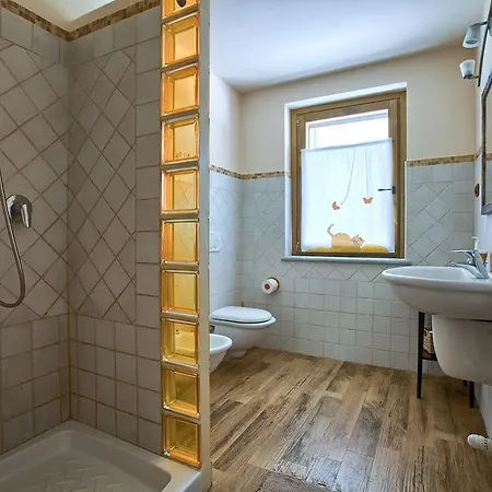 Cascina Moncrava Bed & Breakfast Ivrea