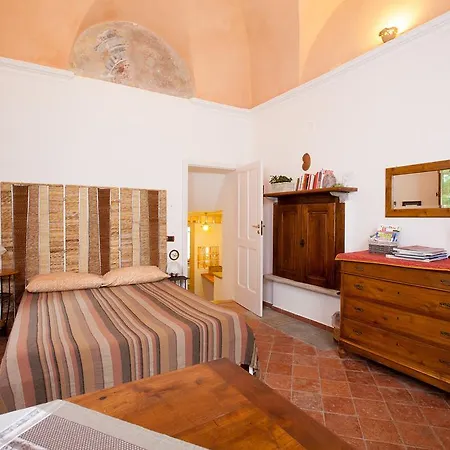 Cascina Moncrava Bed & Breakfast 3*