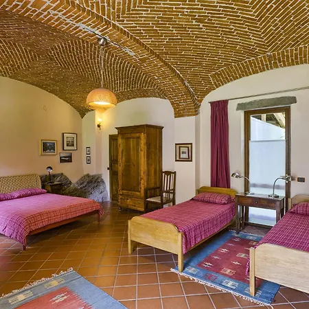 Cascina Moncrava Oda ve Kahvaltı 3*