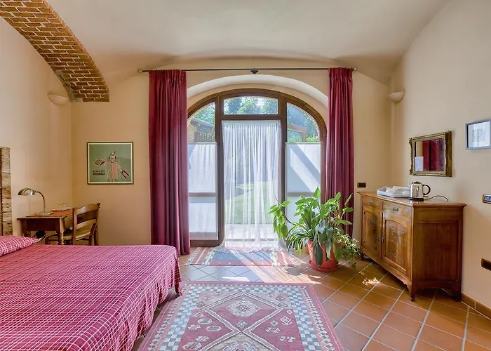 Cascina Moncrava Bed and breakfast